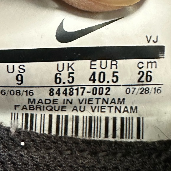 Nike Size 9 - Picture 6 of 6